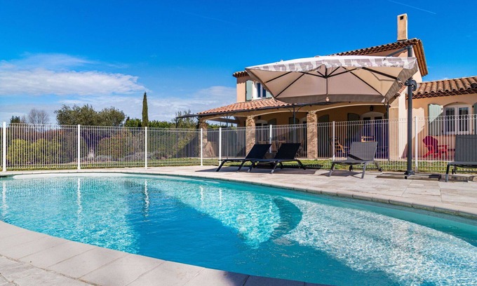 Carces House | Beautiful private villa for 8 guests with A/C, WIFI, private pool, TV, terrace and parking