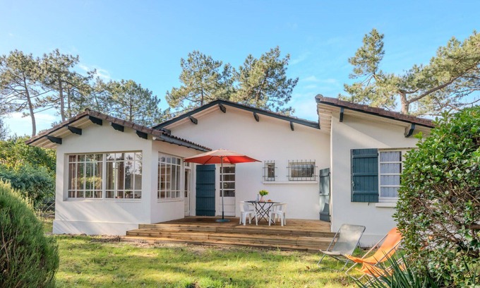 Mimizan House | Beautiful private villa for 6 guests with WIFI, TV, terrace and pets allowed
