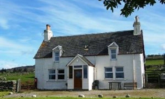 Murthly House | Beautiful private villa for 6 people with TV and parking