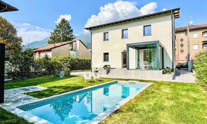 Dervio House | Beautiful private villa for 8 guests with private pool, A/C, WIFI, TV and patio