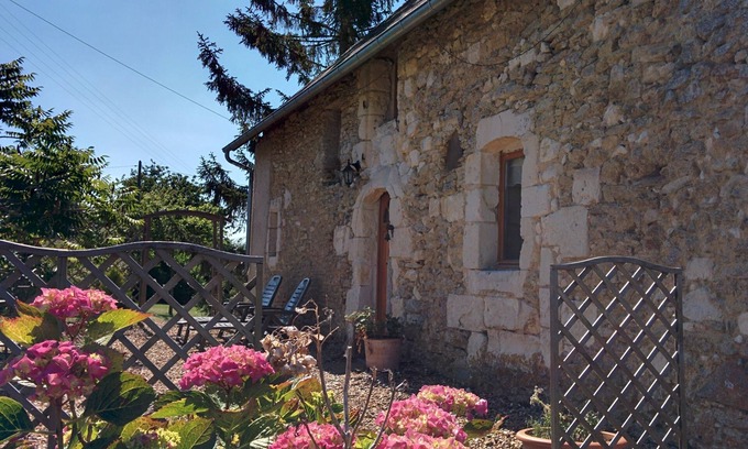 Sermaise Cottage | Beautiful restored 15th century cottage in rural very peaceful location
