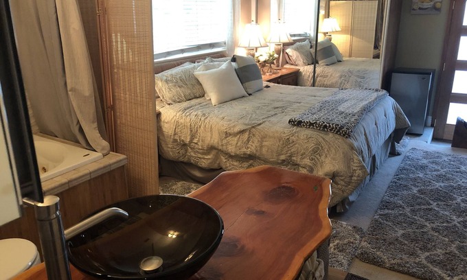 Culver City Apartment | Beautiful room and bath with private entry.