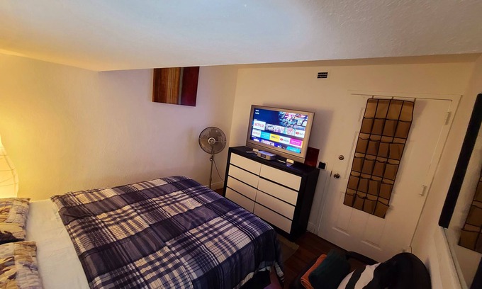 Doral House | Beautiful Room in Miami Doral
