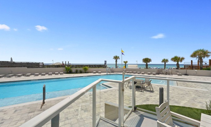 Sandestin Condo | Beautiful Sandestin Beachfront condo with brand new pool!