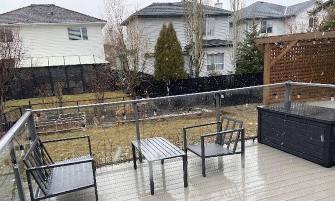 Southeast Calgary House | Beautiful SE home with Hot Tub