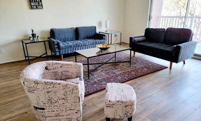 Elkins Park Apartment | Beautiful, Spacious, 2+2 Monthly Discount