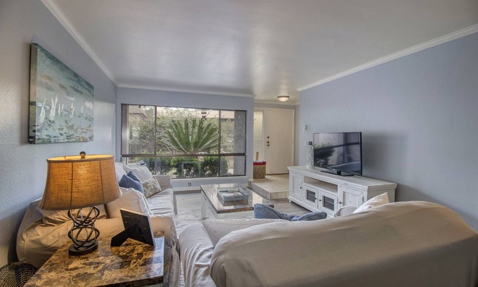 Solana Beach House | Beautiful spacious 2 Bed, 2&1/2 Bath condo with AC. Sleeps 6