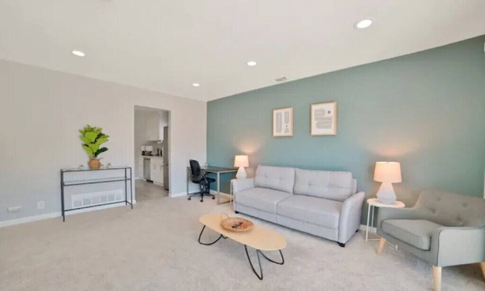 Edenvale House | Beautiful, Stylish 3 Bedroom Home in San Jose!