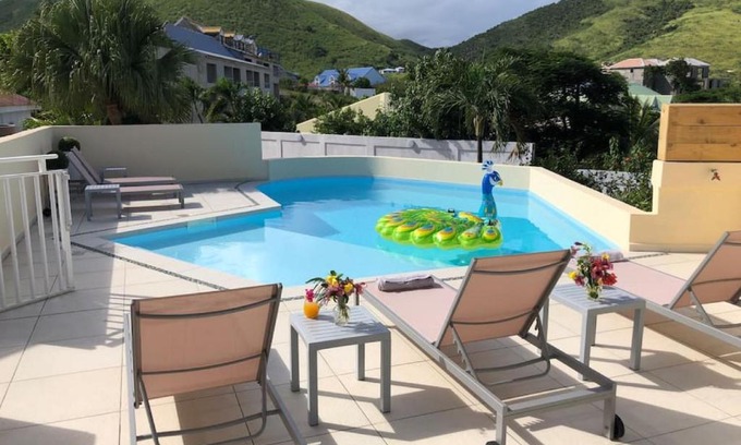 Cul de Sac Apartment | Beautiful suite S5, pool, sea view, Pinel Island