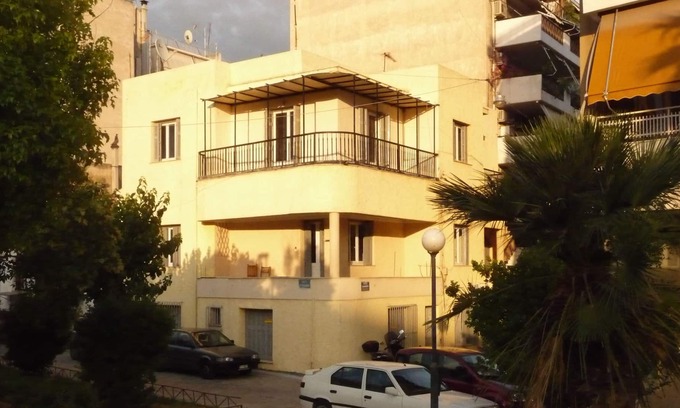 Kallithea Apartment | Beautiful, sunny old building on the park, perfect location between the sea and the center