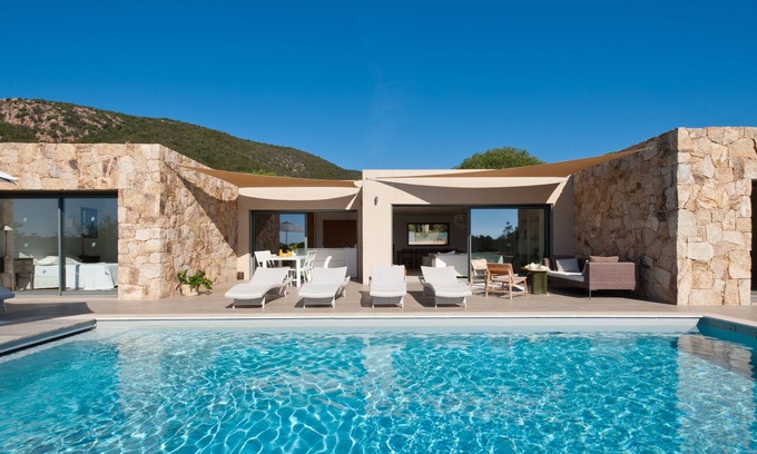 Hameau de Palombaggia Villa | Beautiful villa in Palombaggia, exceptional sea view, private beach access