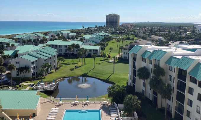 Fort Pierce Condo | Beautiful views 2-bedroom with pools golf pickleball and beach in Ocean village