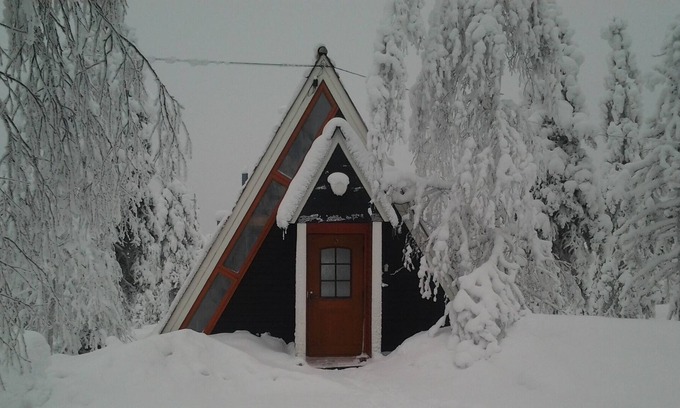 Ylitornio Cottage | Beautiful views on top of the hill,Ski trails with lights Sledding hill for kids