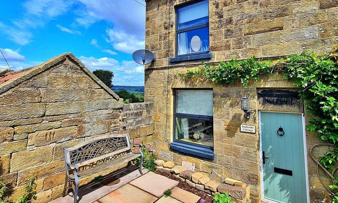 Glaisdale House | Beautiful villa for 4 people with WIFI and terrace