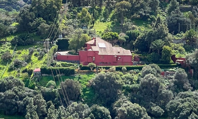Las Brisas House | Beautiful villa in a unique natural setting