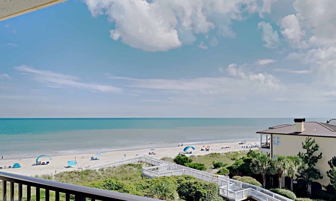 Litchfield by the Sea Condo | Beautifully Decorated, Great Ocean View