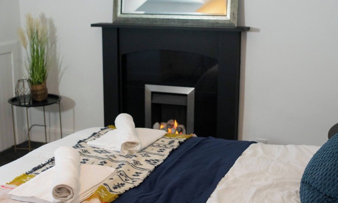 Hawick House | Beautifully Refurbished Large 3 Bed Terrace