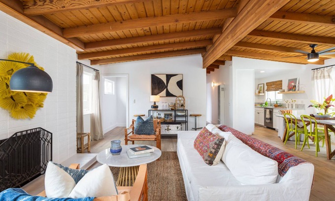 Santa Ana Heights House | Beautifully renovated West Newport townhome - 1 min walk to beach