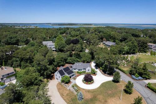 North Chatham House | Beautifully Renovated w Access to Beach