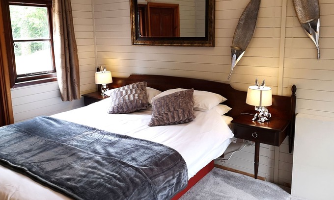 Warminster Ski Chalet | Beaver 1 HuntersMoon-warminster-Wiltshire