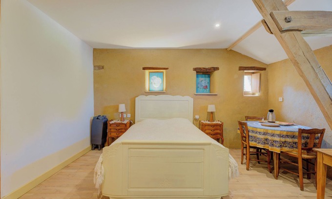 Boisgervilly Bed & Breakfast | Bed and Breakfast 'Les Hortensias Bleues'