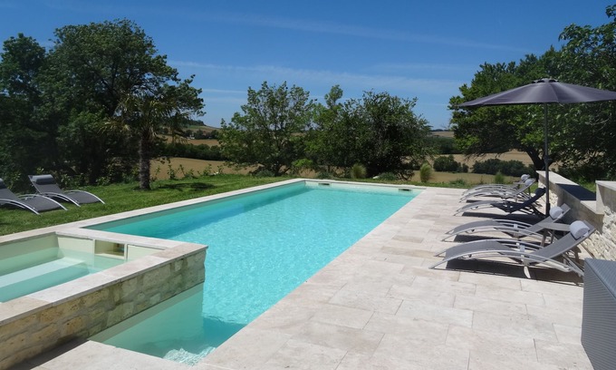 Saint-Puy House | Bed and Breakfast La Romévienne