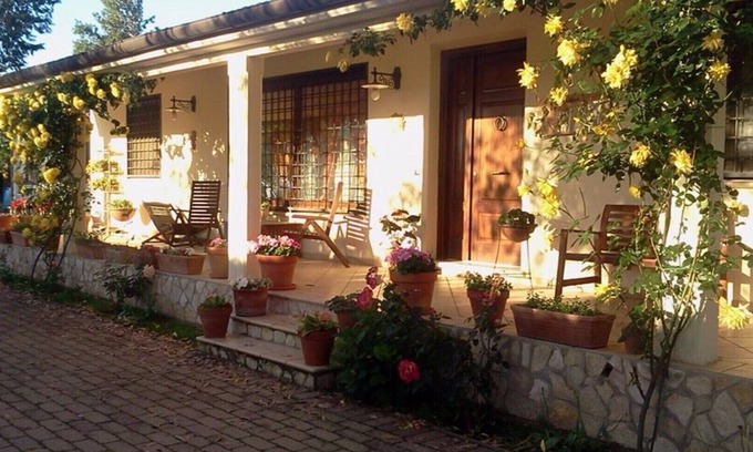 Zona LVIII Prima Porta Bed & Breakfast | Bed & Breakfast Rolu, simple as home!