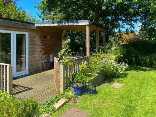 Reepham House | Beekeeper's Cabin
