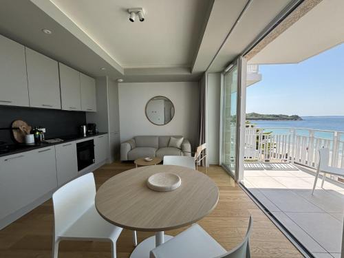 Trebeurden Apartment | Beg Leguer T2 trebeurden piscine et vue mer