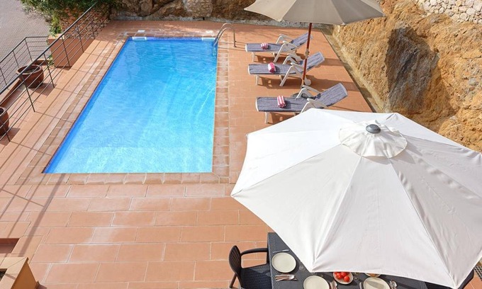 Sa Tuna Villa | *BEGUR-SA TUNA VILLA* 4 Bedrooms | Private Pool | Free WIFI | 50m to beach