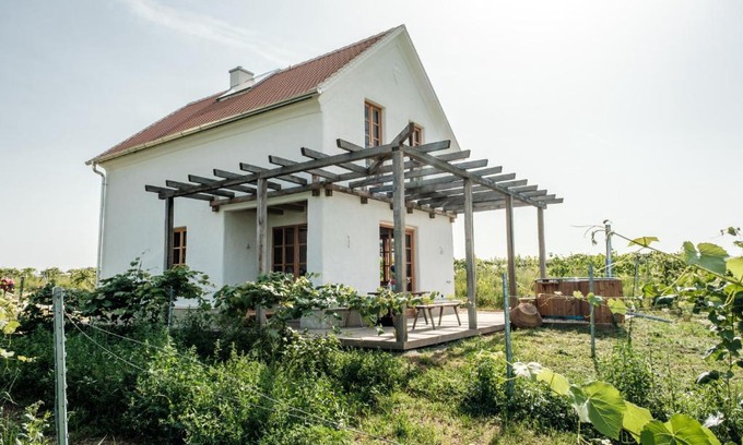 Strem House | Beim Legath - Kellerstöckl und Schlaffässer