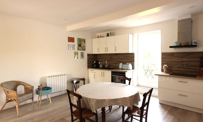 Forcalquier Apartment | Bel Appartement Avec Balcon au Coeur de Forcalquier