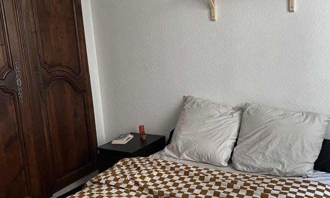 Saint-Michel Apartment | Bel Appartement Avec Terrasse en Plein Coeur de Bordeaux