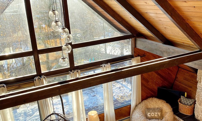 Huffman - O' Malley Ski Chalet | Bel-Hygge 🐋Chalet, cozy comfort the AK way