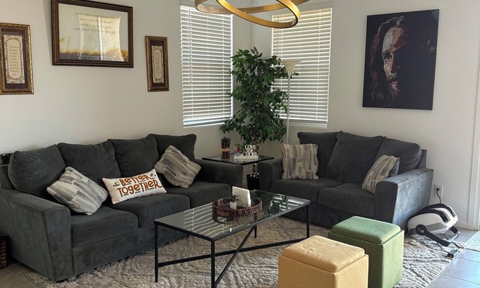 San Tan Valley House | Bella Vista Farms Get-Away - 2 Bedroom - Queen Beds