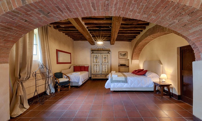 Bossi Apartment | BELLAVISTA (Castello di Bossi) SAN PAOLO apartment