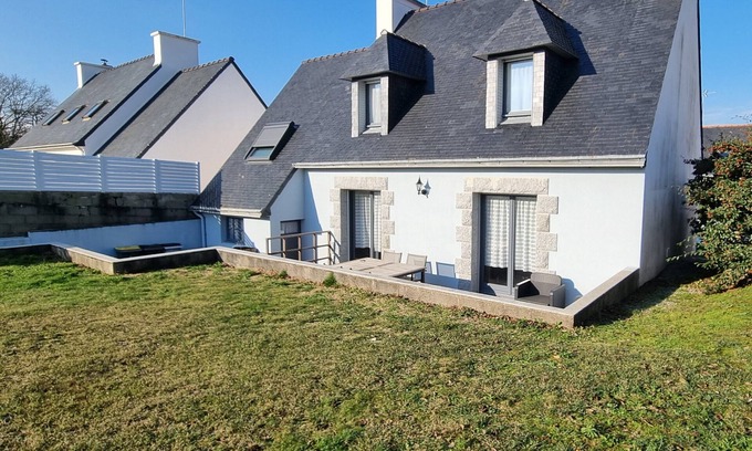 Nevez House | Belle Maison Lumineuse Avec Jardin Clos au Centre de Nevez - 500m des Commerces