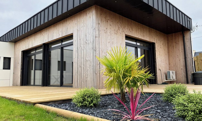 Plouescat Villa | Belle Maison Plain Pied Contemporaine en Ossature Bois à 300 m des Plages