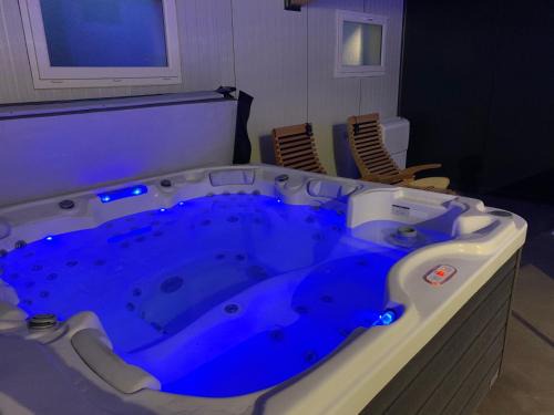 Equilly Villa | Belle Villa 6 pers 2h espace bien-être privatisé inclus 80 m2 de détente garantie