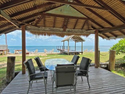 Amity Point Apartment | Belles on Ballow - Possum Lodge