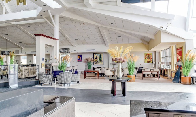 Central Aberdeen Hotel | Belvilla Aberdeen Bridge of Don Exhibition Centre