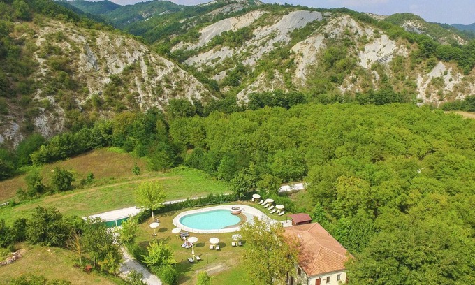 Apecchio Villa | Belvilla by OYO Rosa Bianca