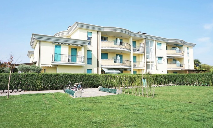 Torre di Fine Apartment | Belvilla by OYO Tigli B149