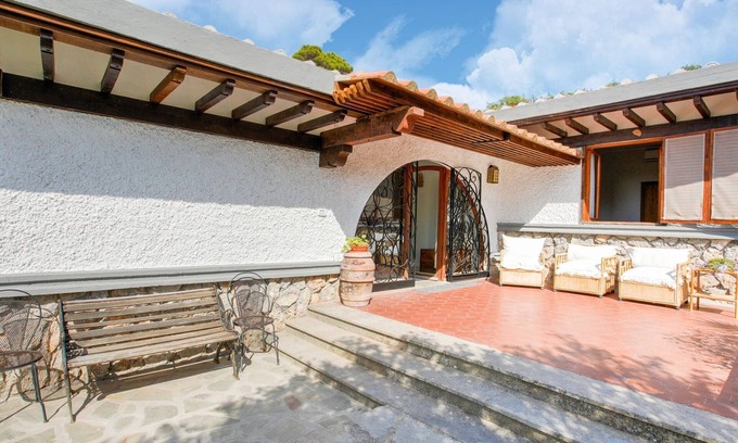 Ansedonia Villa | Belvilla by OYO Villa Caduceo