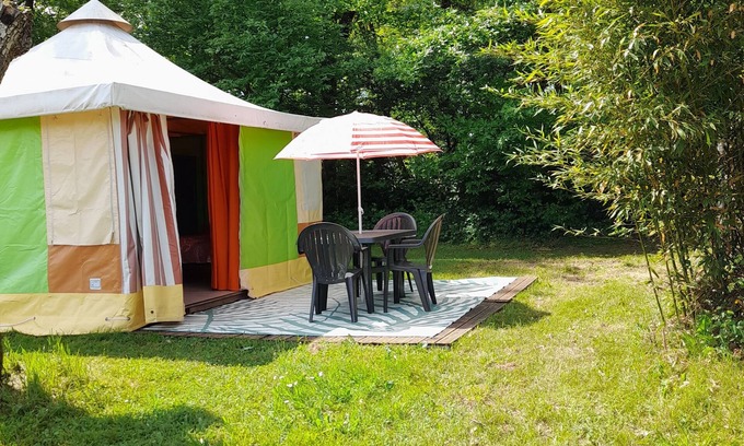 Fajoles RV Rental | Bengali tent