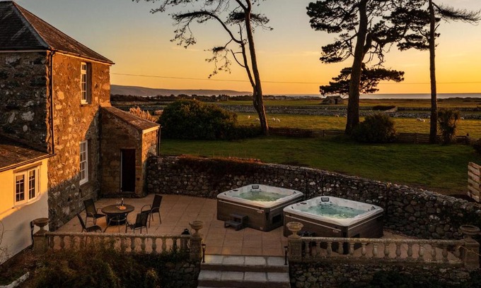 Dyffryn Ardudwy House | Bennar Fawr