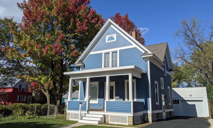 Northrup House | Berg Guest House, Just Blocks from Mayo & Downtown