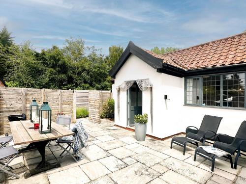 Woodbridge House | Bertie in Iken nr Orford Suffolk