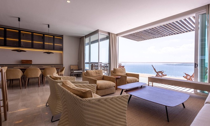 Porto Nao Apartment | Best Caribbean Sea Views: 3BR Penthouse F1