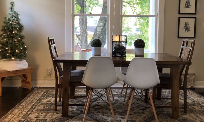Southmoreland Apartment | Best Central Location Work or Play